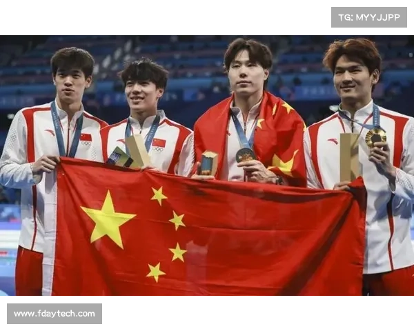 美国队打破4×100自接力世界青年纪录 中国队勇夺铜牌创历史